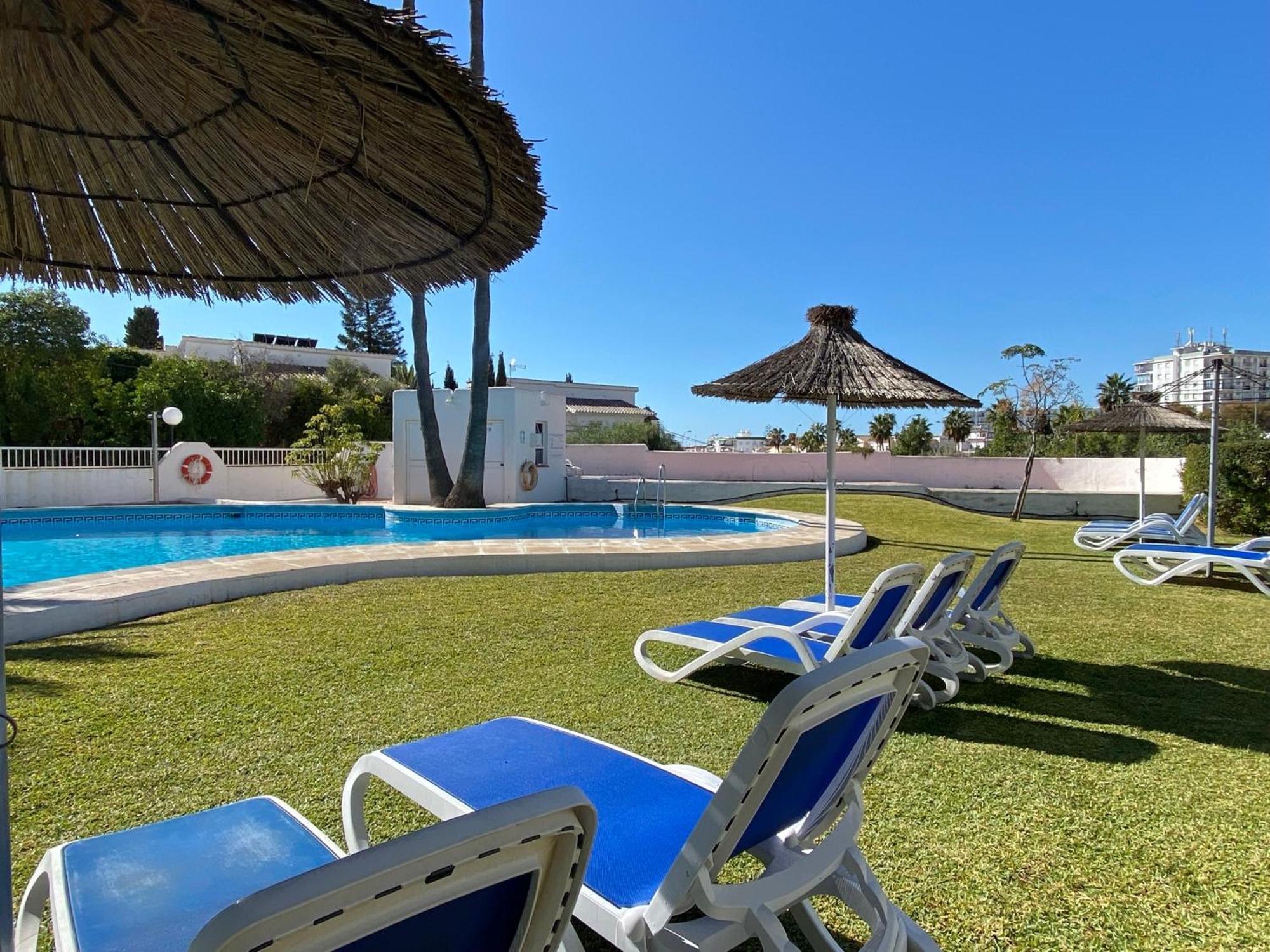 Paraiso Blanco 16A Apartments Casasol نيرخا الغرفة الصورة